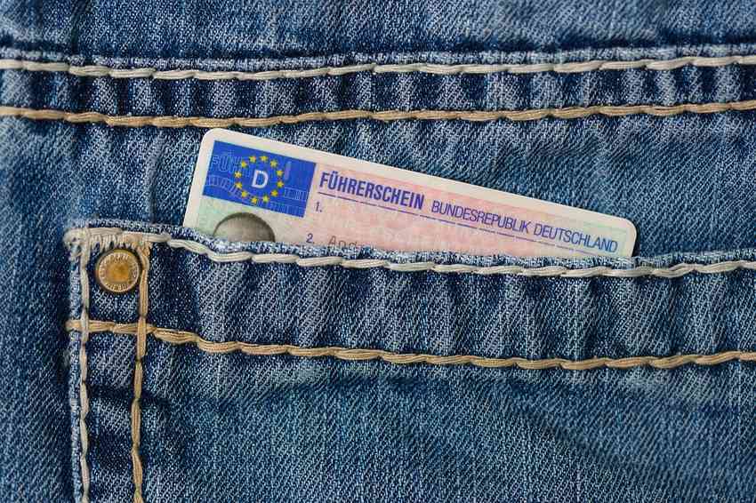 Assurance VTC après retrait de permis : qui vous couvre encore en 2026